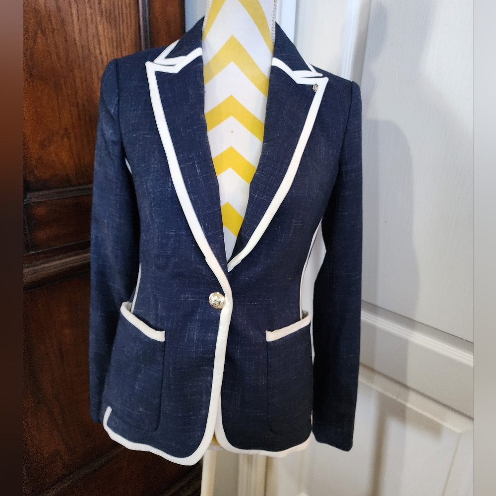 Size 2 Tommy Hilfiger Blazer